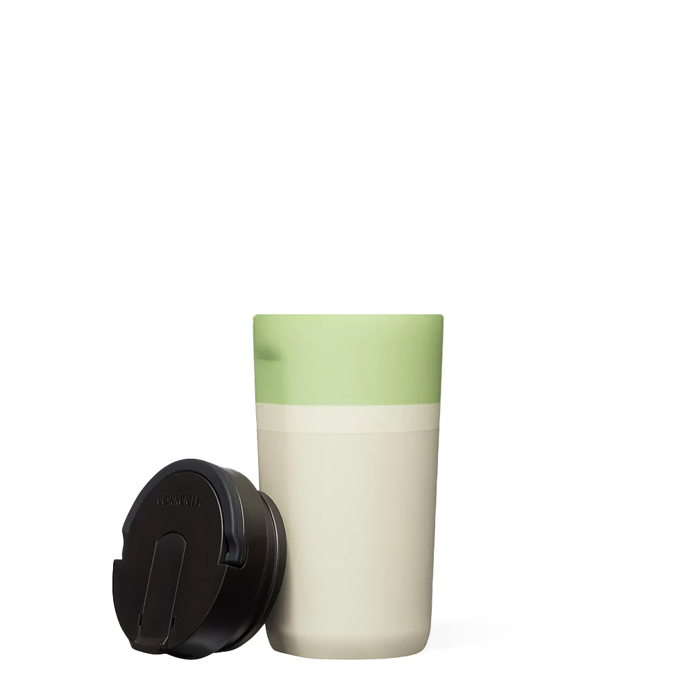star-warstm-kids-cup-p9 0b29a0bde323--grogu-kids-cup-product-lid-off.png