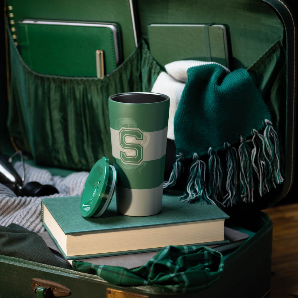 harry-potter-tumbler-e3 84ce9e4c9c5c--HarryPotter-Slytherin-4.jpg