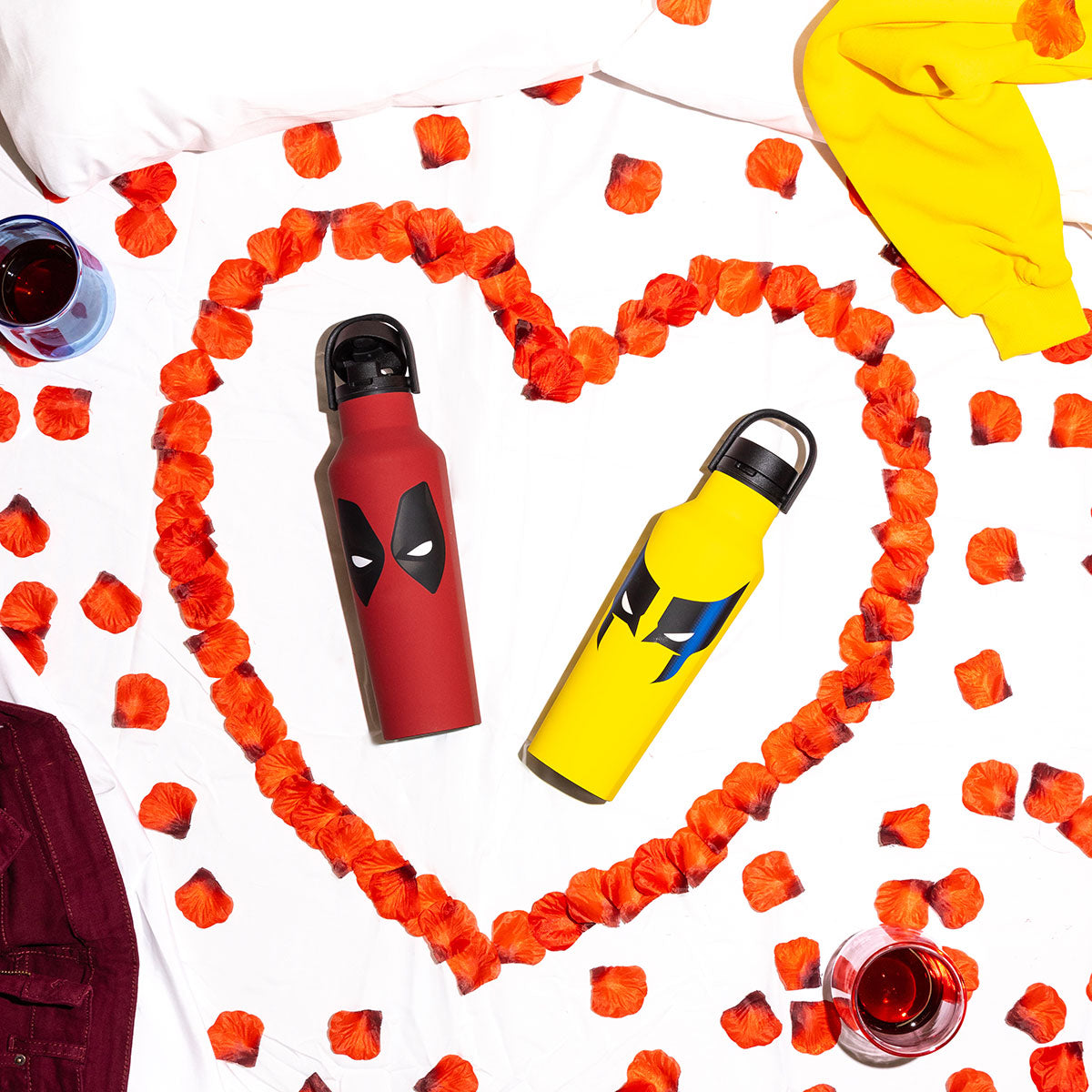 deadpool-and-wolverine-drinkware-j0 a7afce7e71cf--DeadpoolWolverine-PDPLifestyle2.jpg